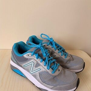 New Balance Turquoise and Gray Athletic Shoes